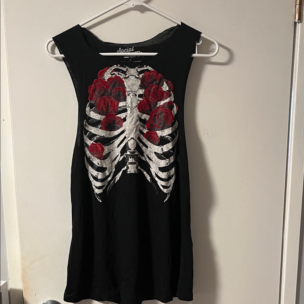 Hot Topic Black Tank Top with Skeleton and Red Roses